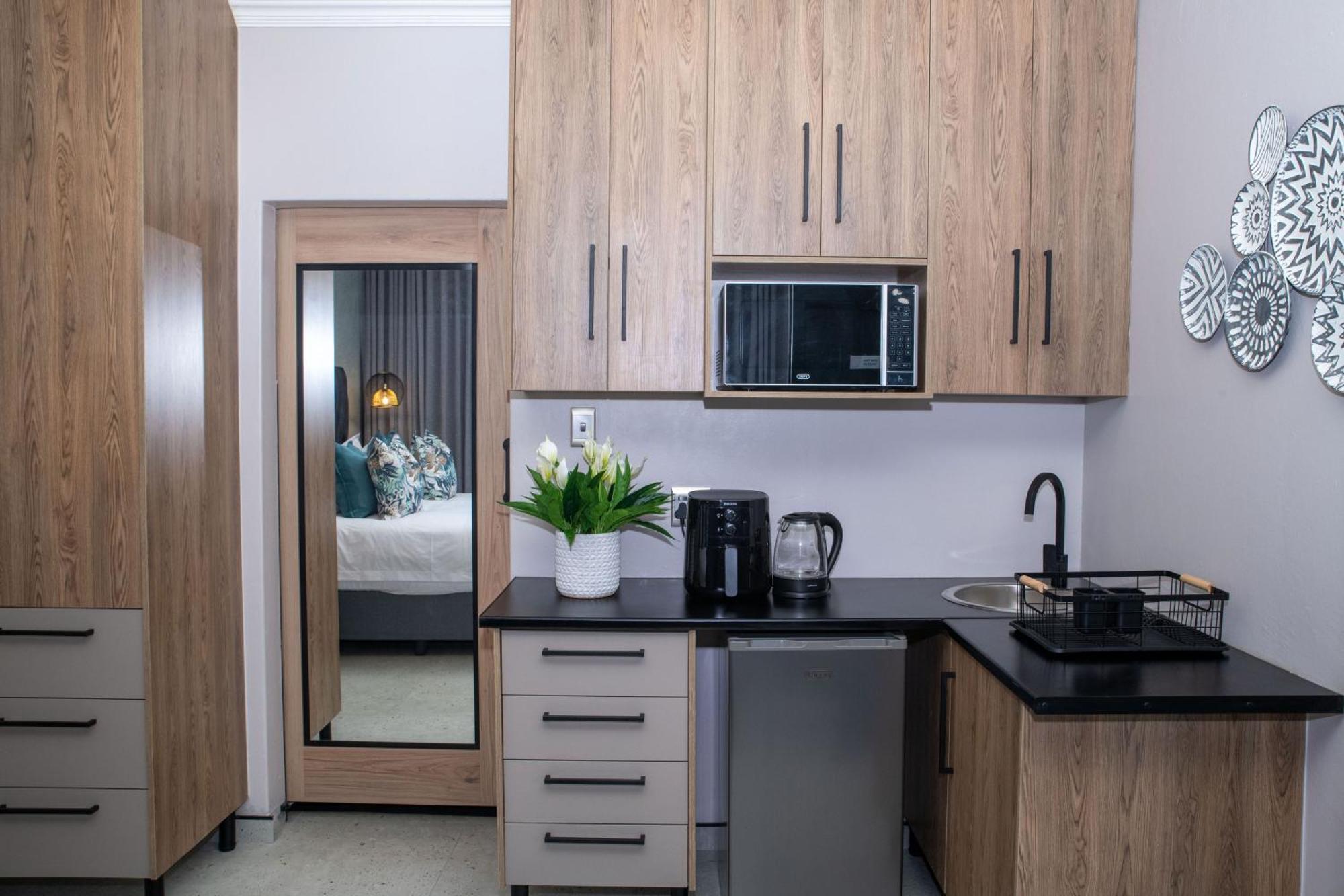 Iso'Bella Vita Guesthouse Палаборва Екстериор снимка