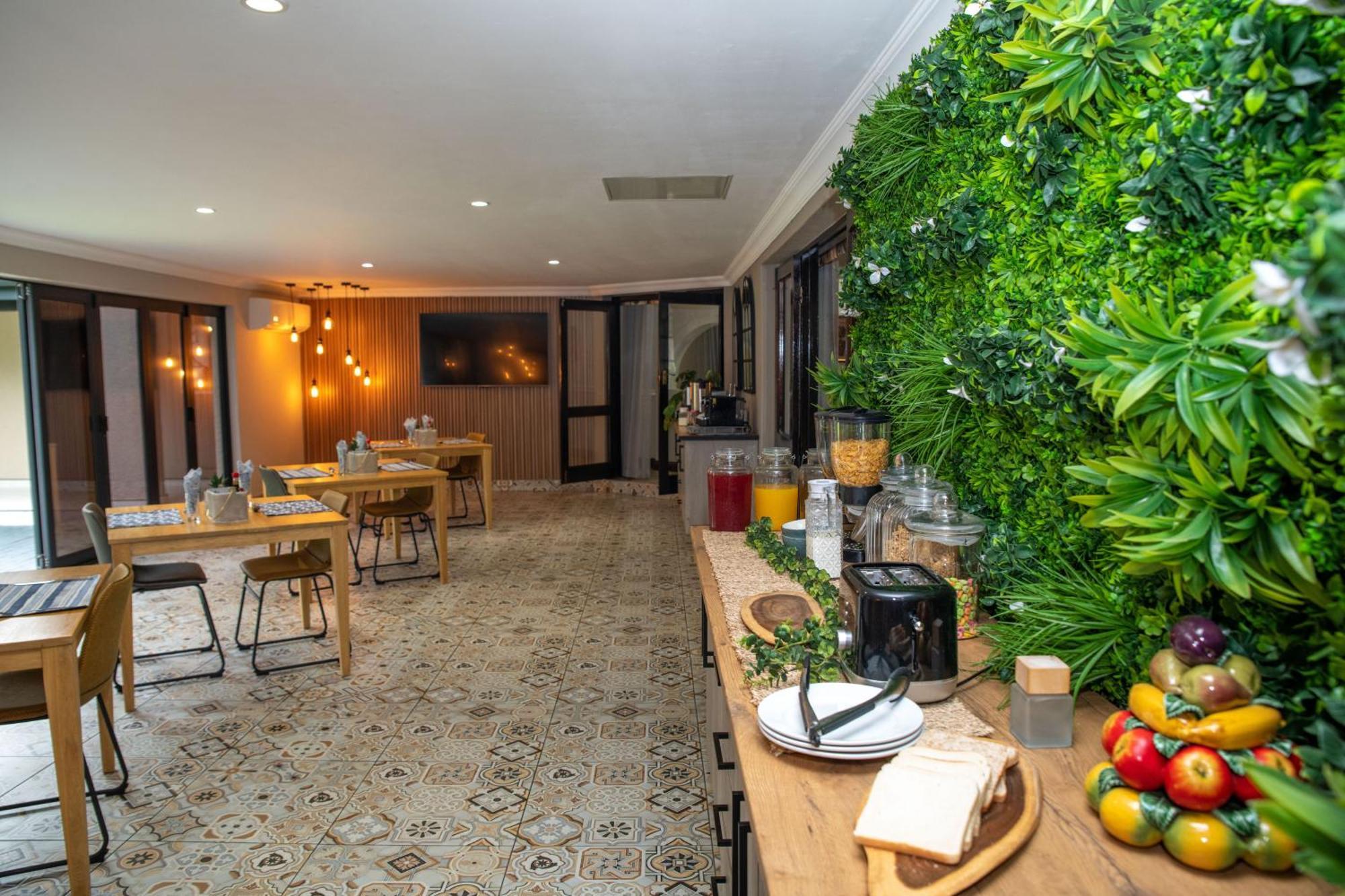 Iso'Bella Vita Guesthouse Палаборва Екстериор снимка