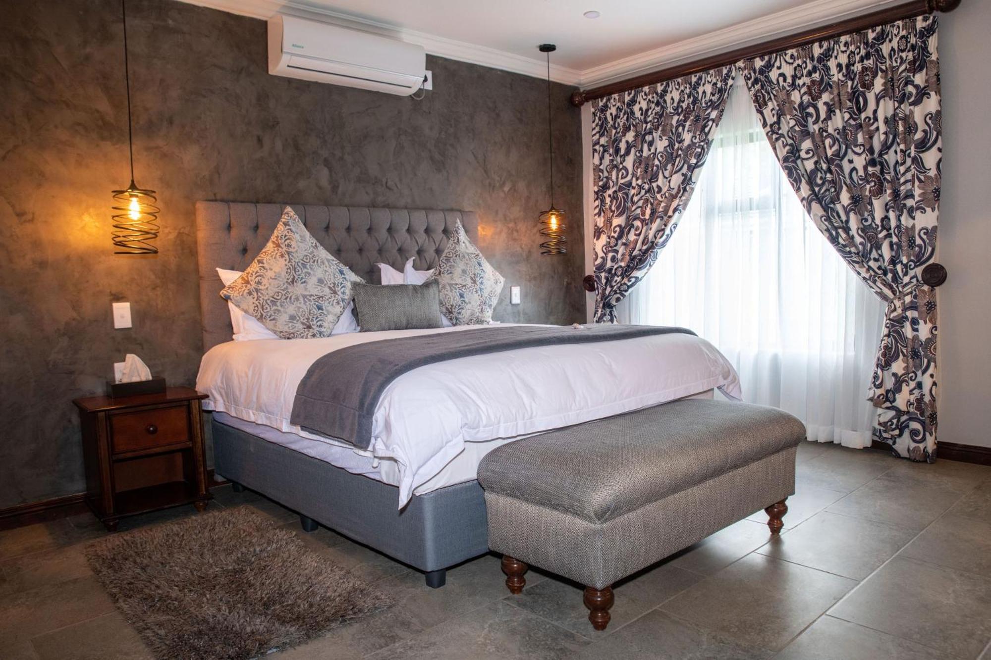 Iso'Bella Vita Guesthouse Палаборва Екстериор снимка